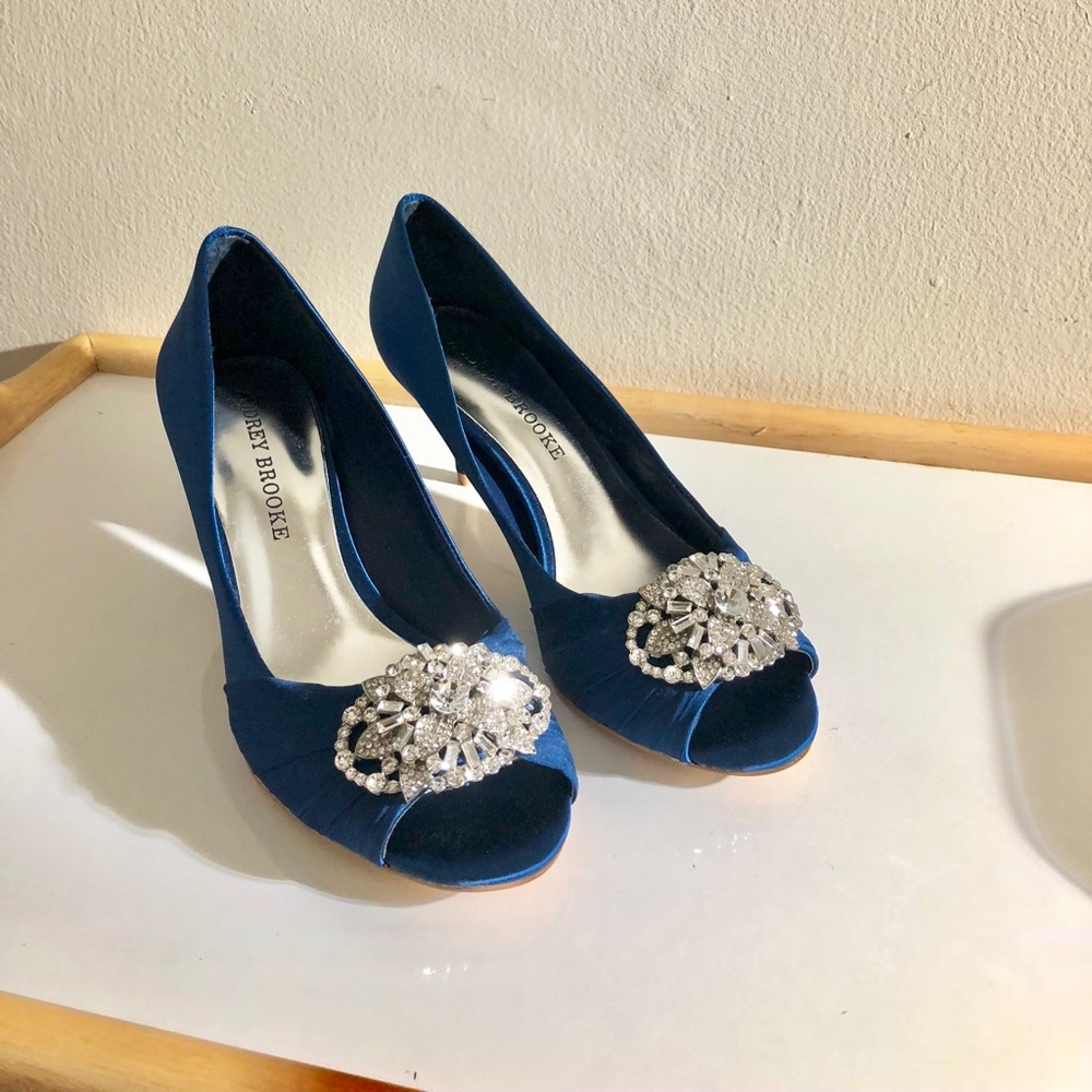 Audrey Brooke Blue Embroidered Pumps